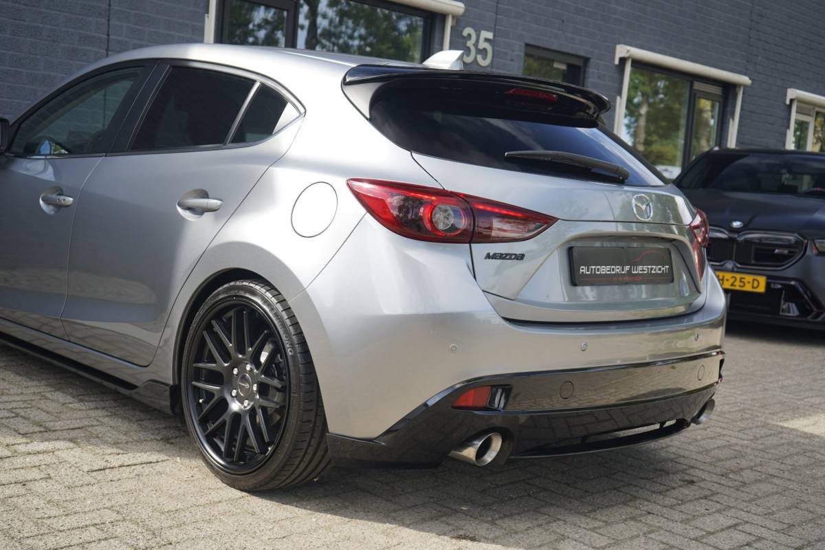 Mazda 3 Mazda 3 2.0 GT-M 165pk, H&R, 19 inch, ATH Bodykit + uitlaat!