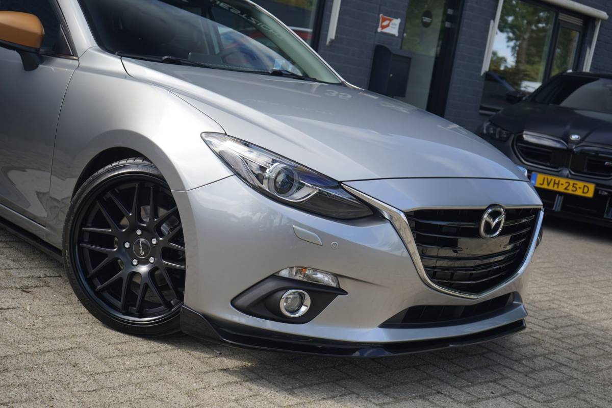 Mazda 3 Mazda 3 2.0 GT-M 165pk, H&R, 19 inch, ATH Bodykit + uitlaat!