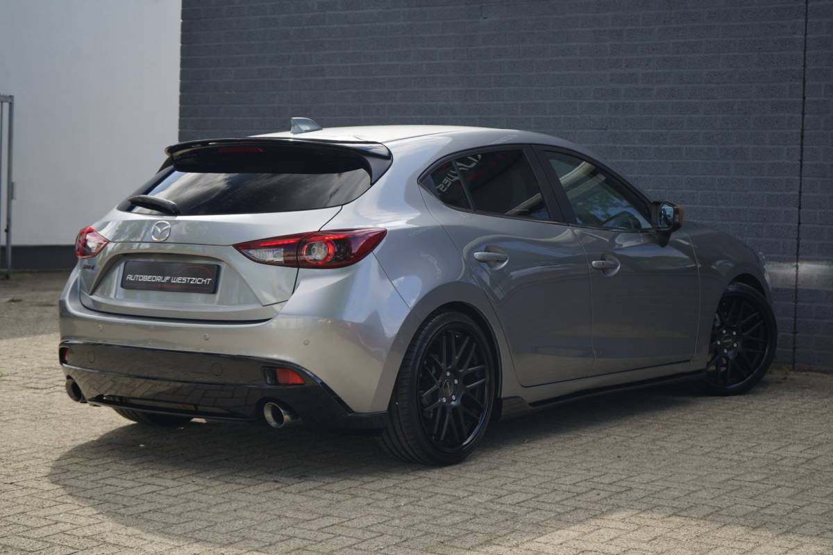 Mazda 3 Mazda 3 2.0 GT-M 165pk, H&R, 19 inch, ATH Bodykit + uitlaat!