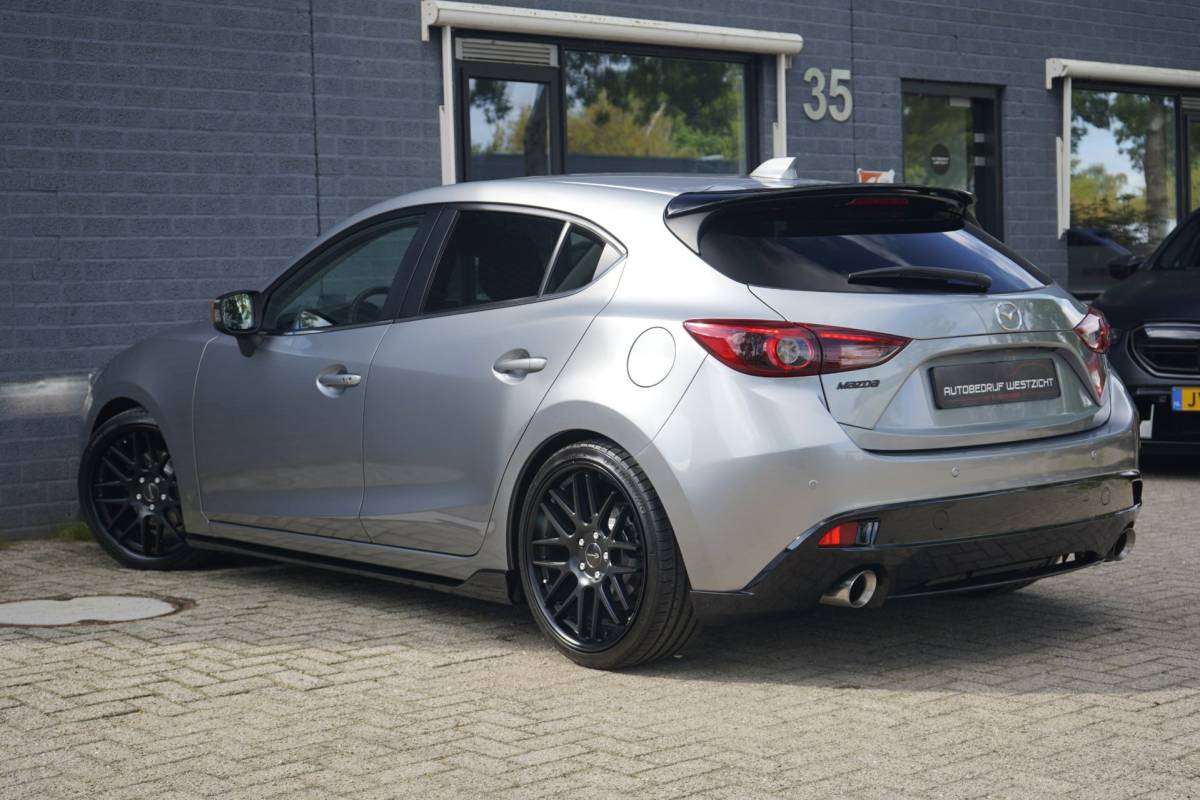 Mazda 3 Mazda 3 2.0 GT-M 165pk, H&R, 19 inch, ATH Bodykit + uitlaat!