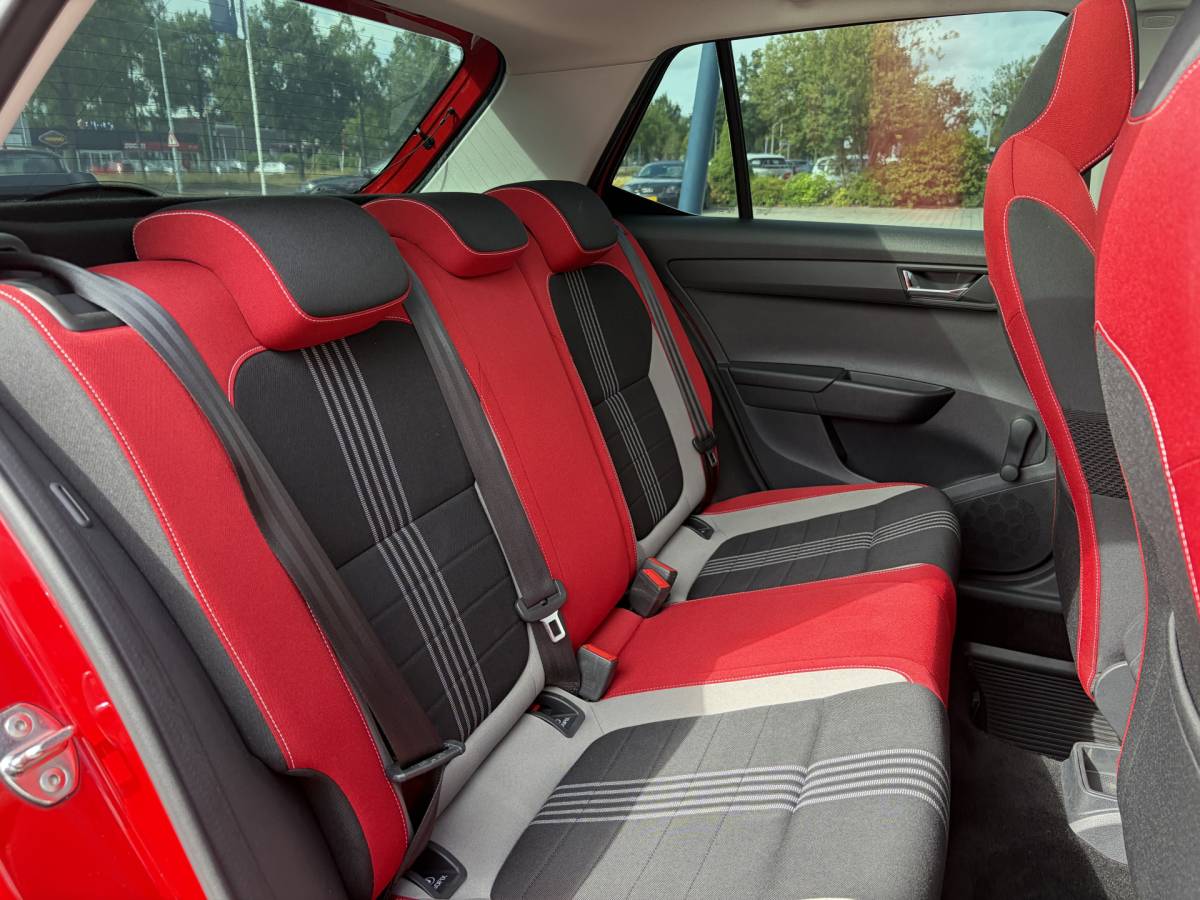 Škoda Fabia ŠKODA Fabia 1.2 TSI Monte Carlo | UNIEK! | Pano | Navi | PDC | Rijklaar met beurt & garantie!