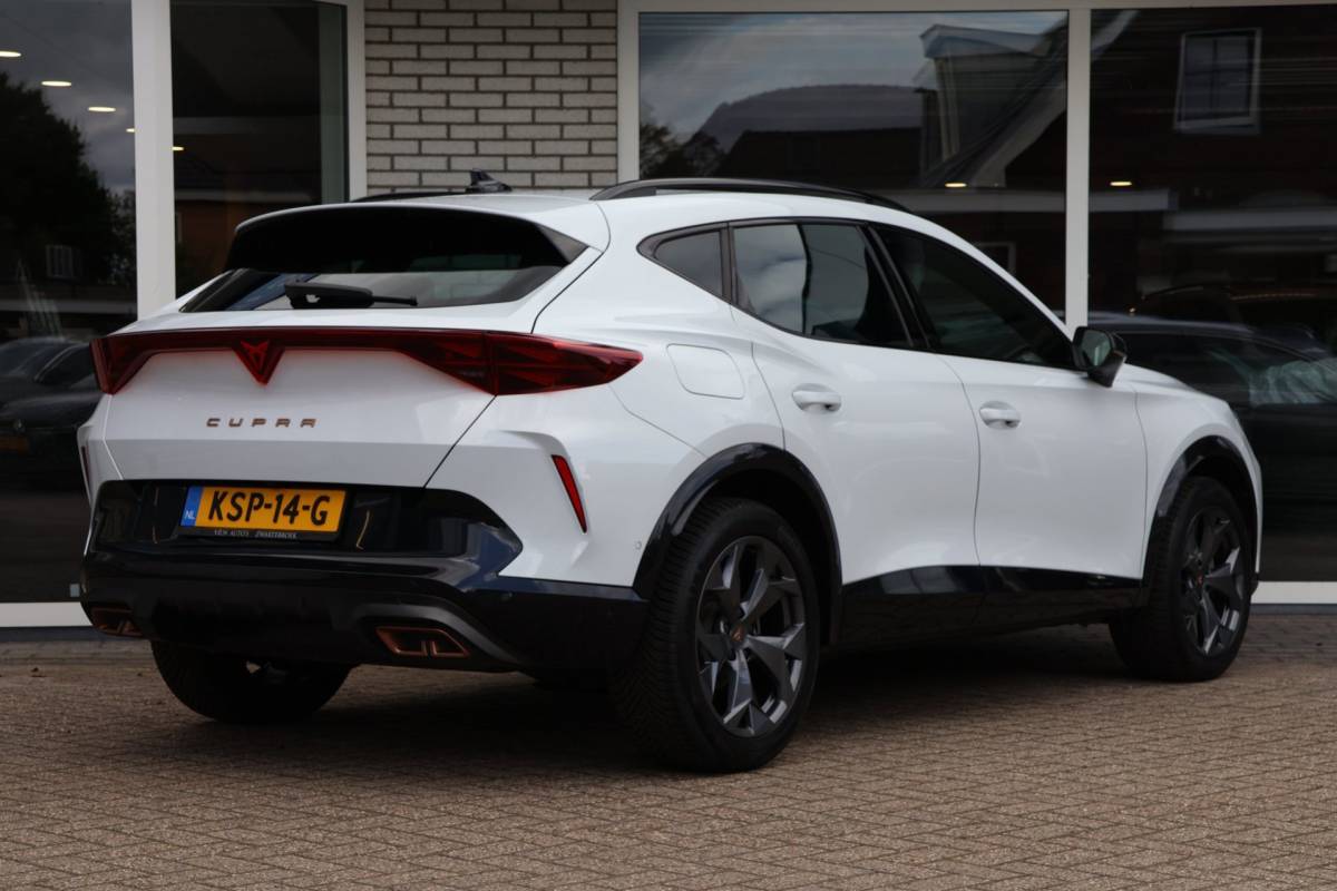 CUPRA Formentor Cupra Formentor 1.5 TSI e-Hybrid SOH 100% Nieuw model 360° camera Stoel-/stuurverwarming