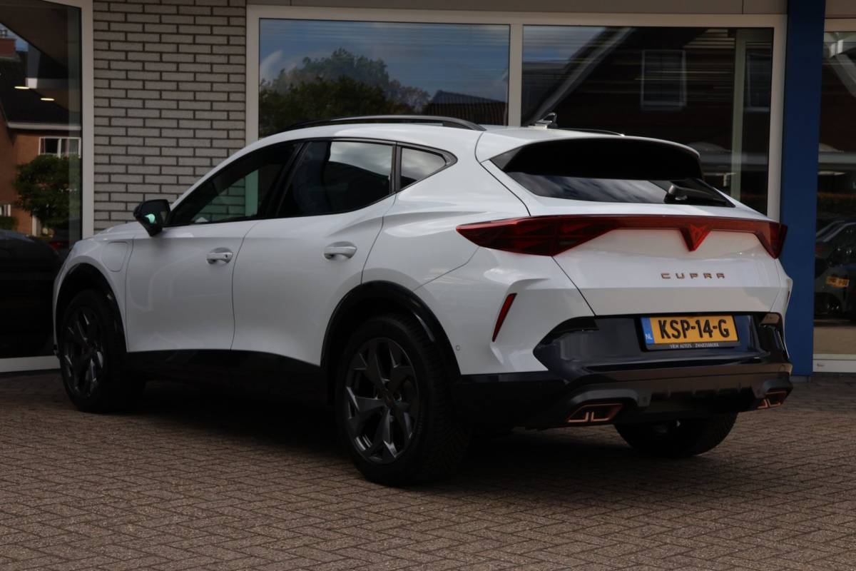 CUPRA Formentor Cupra Formentor 1.5 TSI e-Hybrid SOH 100% Nieuw model 360° camera Stoel-/stuurverwarming