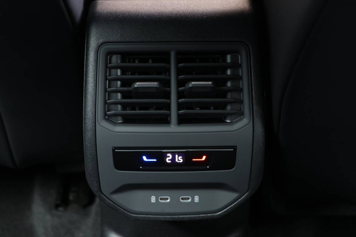 CUPRA Formentor Cupra Formentor 1.5 TSI e-Hybrid SOH 100% Nieuw model 360° camera Stoel-/stuurverwarming
