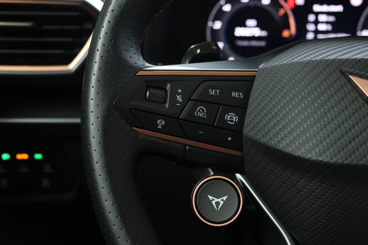CUPRA Formentor Cupra Formentor 1.5 TSI e-Hybrid SOH 100% Nieuw model 360° camera Stoel-/stuurverwarming