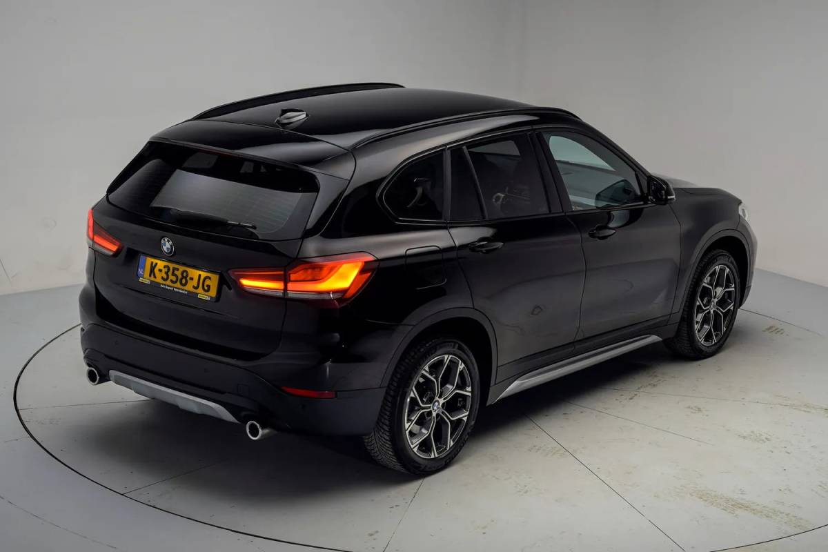BMW X1 BMW X1 sDrive20i High Executive Edition [ Clima LED Navi prof. Leder Head-up ]