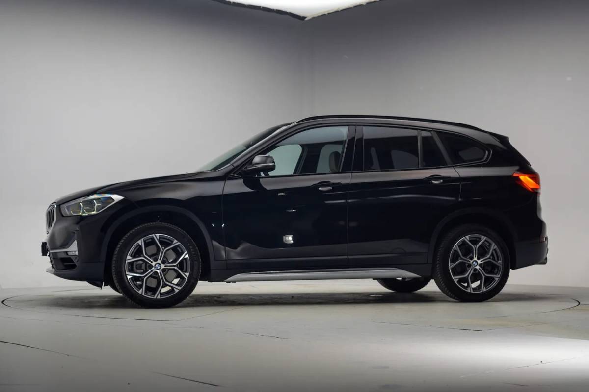 BMW X1 BMW X1 sDrive20i High Executive Edition [ Clima LED Navi prof. Leder Head-up ]