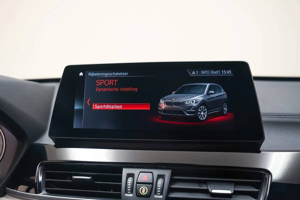 BMW X1 BMW X1 sDrive20i High Executive Edition [ Clima LED Navi prof. Leder Head-up ]