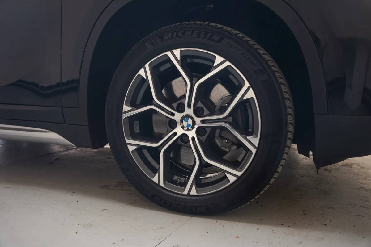 BMW X1 BMW X1 sDrive20i High Executive Edition [ Clima LED Navi prof. Leder Head-up ]