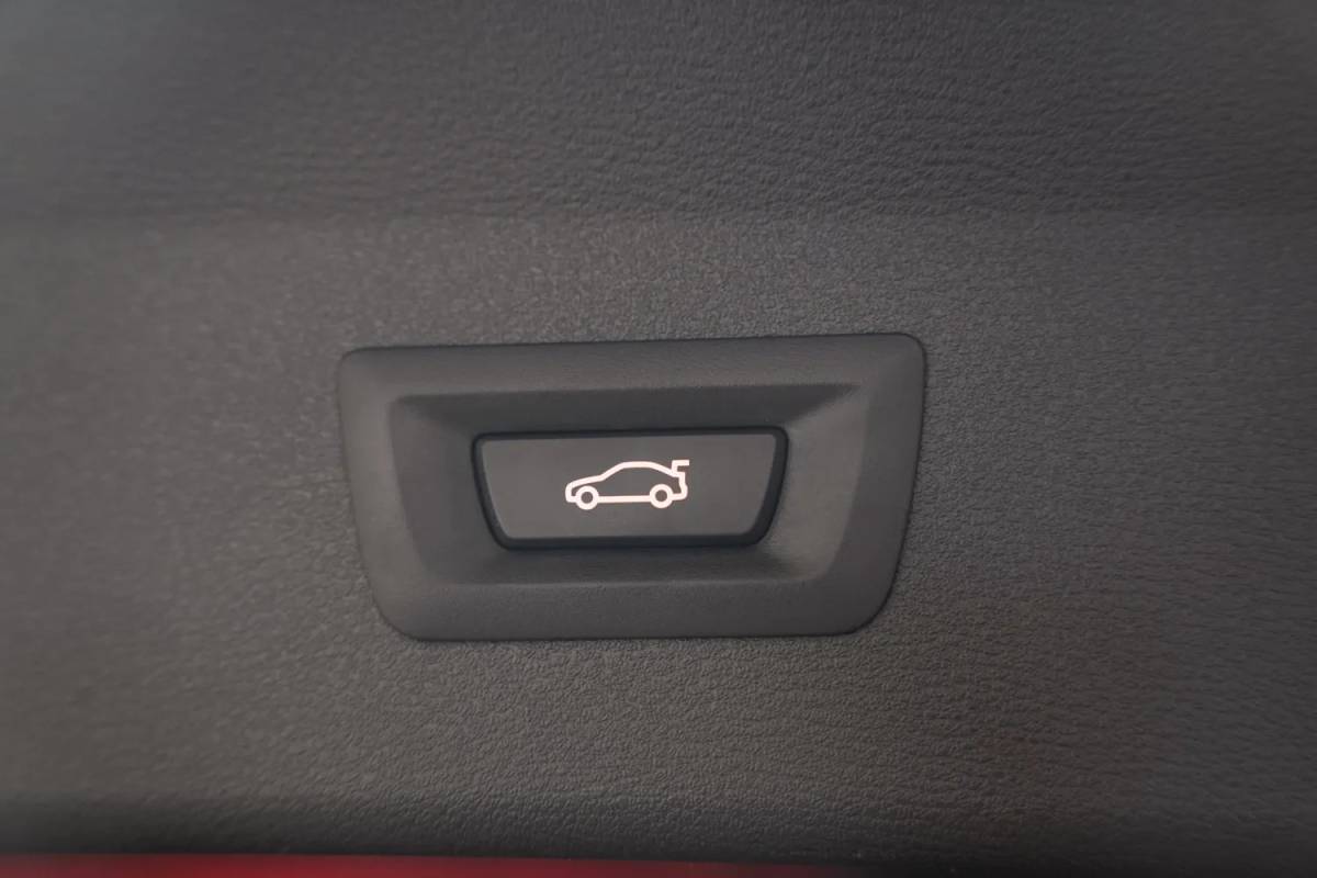 BMW X1 BMW X1 sDrive20i High Executive Edition [ Clima LED Navi prof. Leder Head-up ]