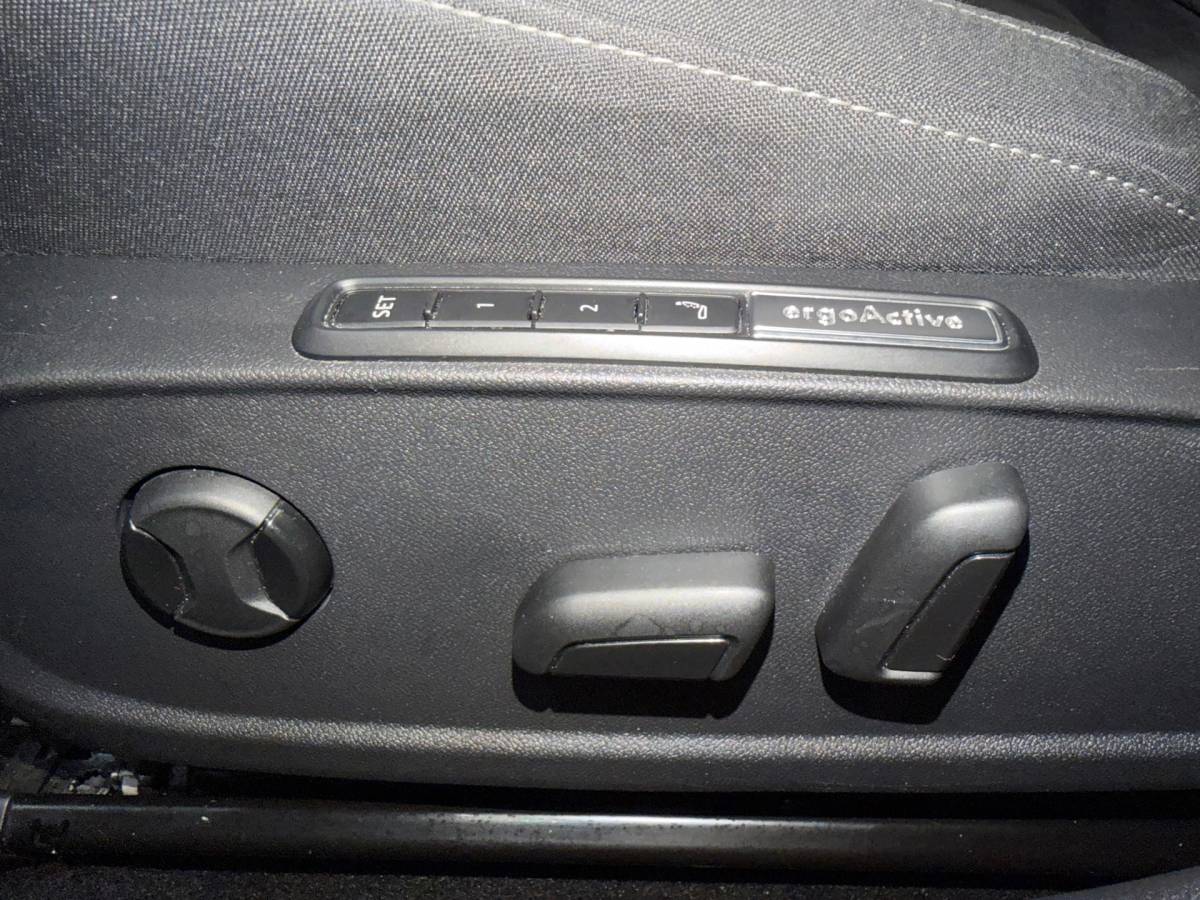 Volkswagen Golf Volkswagen GOLF 1.5 eTSI Style DSG Automaat Pano Memory-Massage Camera Led IQ Lights Trekhaak