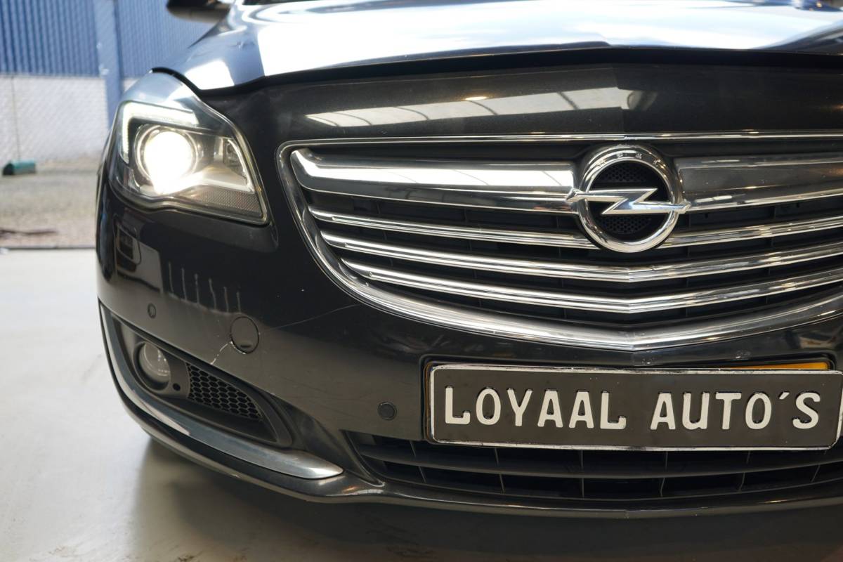 Opel Insignia Opel Insignia 1.4 T EcoFLEX Cosmo | STOELVERW | | STUURVERW. | CRUISE | NAVI | NAP | START/STOP KNOP | APK