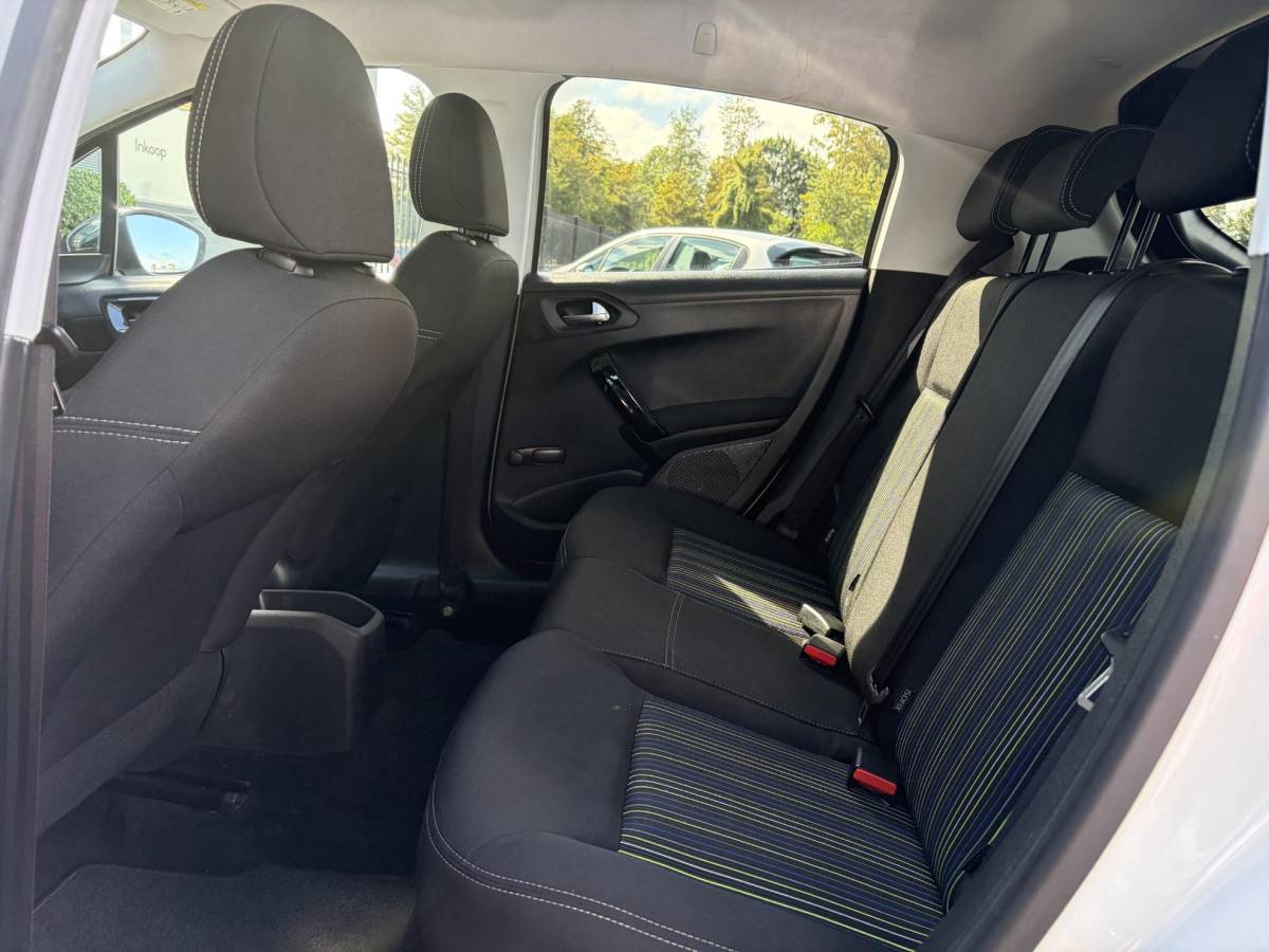 Peugeot 208 Peugeot 208 1.2 PureTech Urban Soul ✓2e Eigenaar✓Navi✓Airco✓Cruise✓Pdc✓5 Deurs✓N.A.P✓Zeer Zuinig✓Apk tot 01-2027