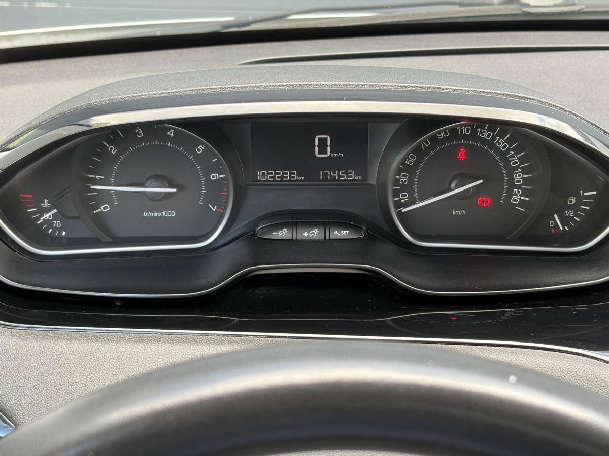 Peugeot 208 Peugeot 208 1.2 PureTech Urban Soul ✓2e Eigenaar✓Navi✓Airco✓Cruise✓Pdc✓5 Deurs✓N.A.P✓Zeer Zuinig✓Apk tot 01-2027