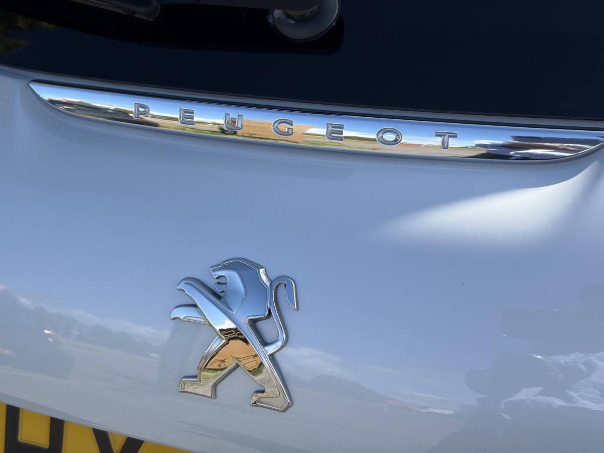 Peugeot 208 Peugeot 208 1.2 PureTech Urban Soul ✓2e Eigenaar✓Navi✓Airco✓Cruise✓Pdc✓5 Deurs✓N.A.P✓Zeer Zuinig✓Apk tot 01-2027