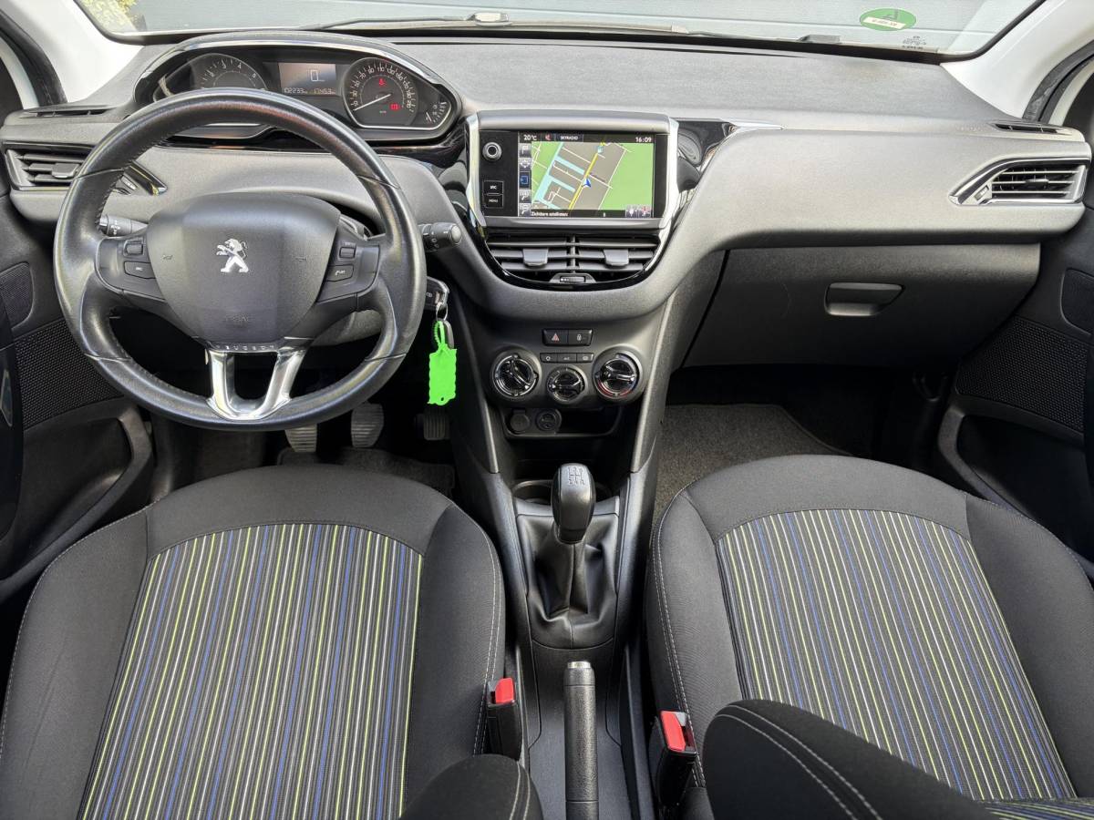 Peugeot 208 Peugeot 208 1.2 PureTech Urban Soul ✓2e Eigenaar✓Navi✓Airco✓Cruise✓Pdc✓5 Deurs✓N.A.P✓Zeer Zuinig✓Apk tot 01-2027