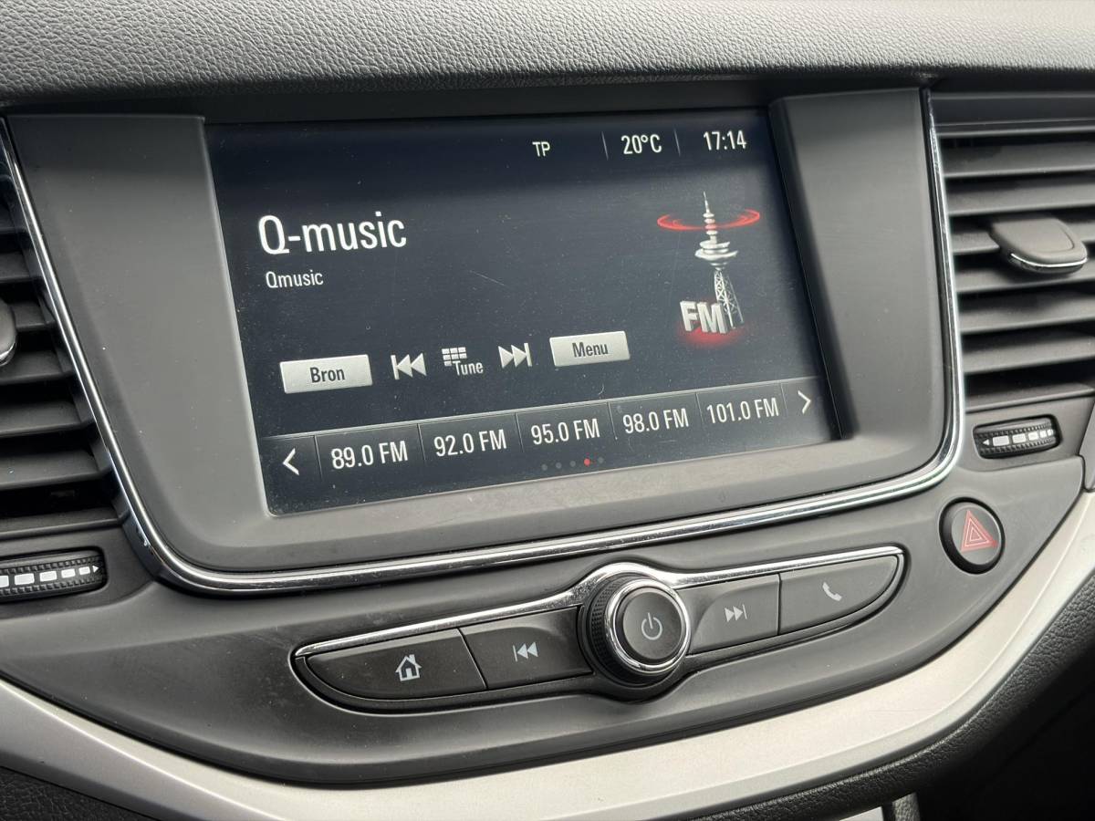 Opel Astra Opel Astra Sports Tourer 1.2 Edition ✓Camera ✓110pk✓2e Eigenaar✓Carplay✓Navi✓Airco✓Cruise✓Pdc✓LED koplampen✓N.A.P.✓6 Bak✓Pdc V+A✓Lm velgen✓Dakdragers ✓Comfortstoelen✓Bj 11-2020✓Apk tot 07-2028
