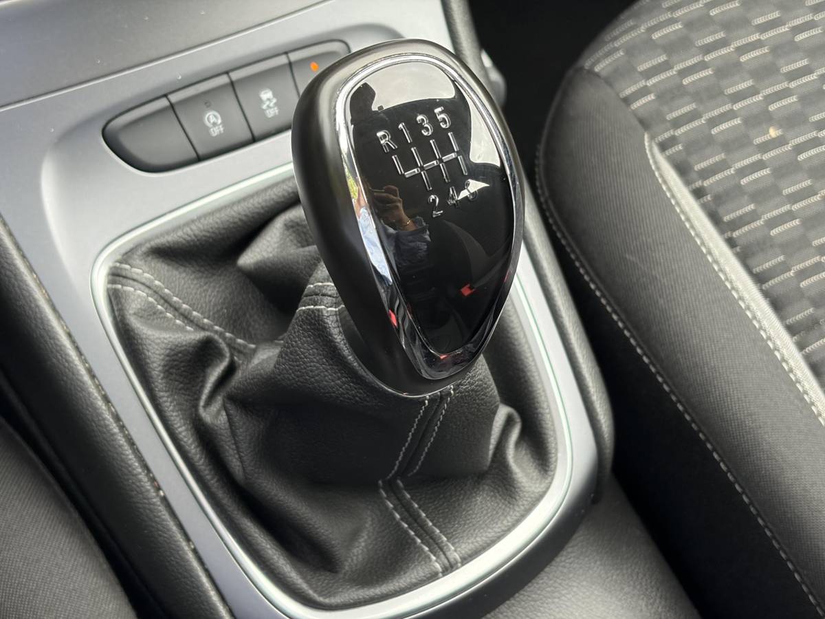 Opel Astra Opel Astra Sports Tourer 1.2 Edition ✓Camera ✓110pk✓2e Eigenaar✓Carplay✓Navi✓Airco✓Cruise✓Pdc✓LED koplampen✓N.A.P.✓6 Bak✓Pdc V+A✓Lm velgen✓Dakdragers ✓Comfortstoelen✓Bj 11-2020✓Apk tot 07-2028