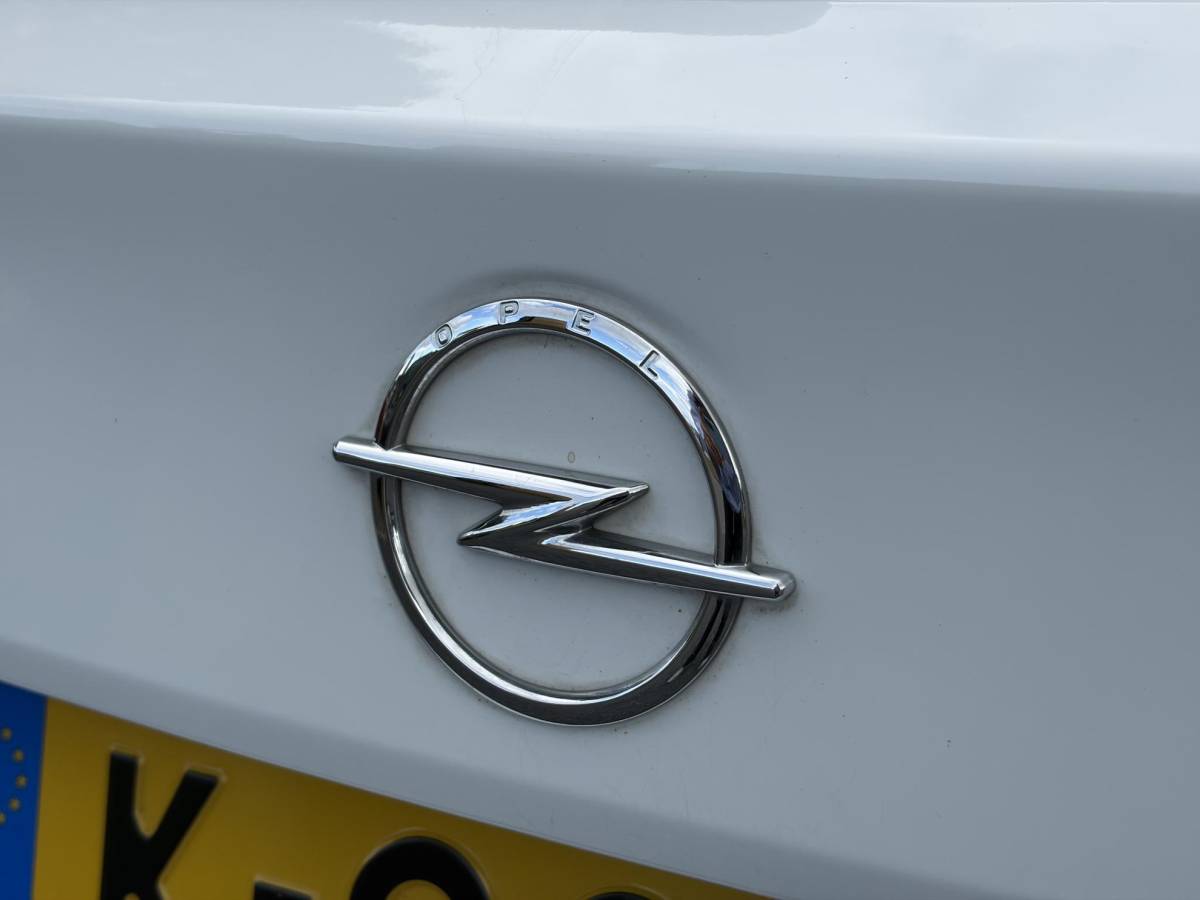 Opel Astra Opel Astra Sports Tourer 1.2 Edition ✓Camera ✓110pk✓2e Eigenaar✓Carplay✓Navi✓Airco✓Cruise✓Pdc✓LED koplampen✓N.A.P.✓6 Bak✓Pdc V+A✓Lm velgen✓Dakdragers ✓Comfortstoelen✓Bj 11-2020✓Apk tot 07-2028