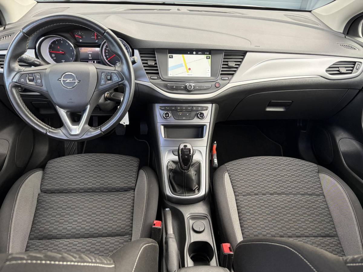 Opel Astra Opel Astra Sports Tourer 1.2 Edition ✓Camera ✓110pk✓2e Eigenaar✓Carplay✓Navi✓Airco✓Cruise✓Pdc✓LED koplampen✓N.A.P.✓6 Bak✓Pdc V+A✓Lm velgen✓Dakdragers ✓Comfortstoelen✓Bj 11-2020✓Apk tot 07-2028