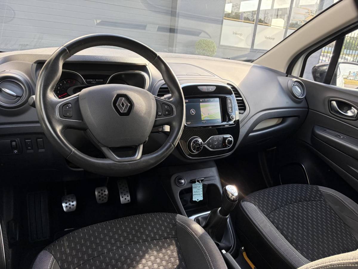 Renault Captur Renault Captur 0.9 TCe Intens ✓1e Eigenaar✓Camera ✓Keyless✓Airco✓Cruise✓Dealer Onderhouden✓LED koplampen✓Dodehoeksensor✓17” Lm velgen✓Pdc V+A✓N.A.P✓Bj 12-2017✓Apk tot 01-2027