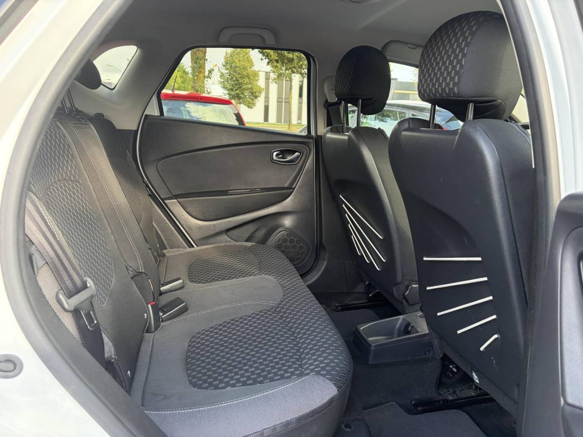 Renault Captur Renault Captur 0.9 TCe Intens ✓1e Eigenaar✓Camera ✓Keyless✓Airco✓Cruise✓Dealer Onderhouden✓LED koplampen✓Dodehoeksensor✓17” Lm velgen✓Pdc V+A✓N.A.P✓Bj 12-2017✓Apk tot 01-2027