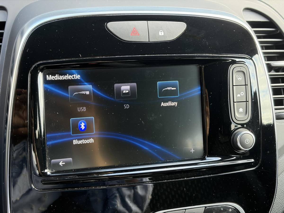 Renault Captur Renault Captur 0.9 TCe Intens ✓1e Eigenaar✓Camera ✓Keyless✓Airco✓Cruise✓Dealer Onderhouden✓LED koplampen✓Dodehoeksensor✓17” Lm velgen✓Pdc V+A✓N.A.P✓Bj 12-2017✓Apk tot 01-2027