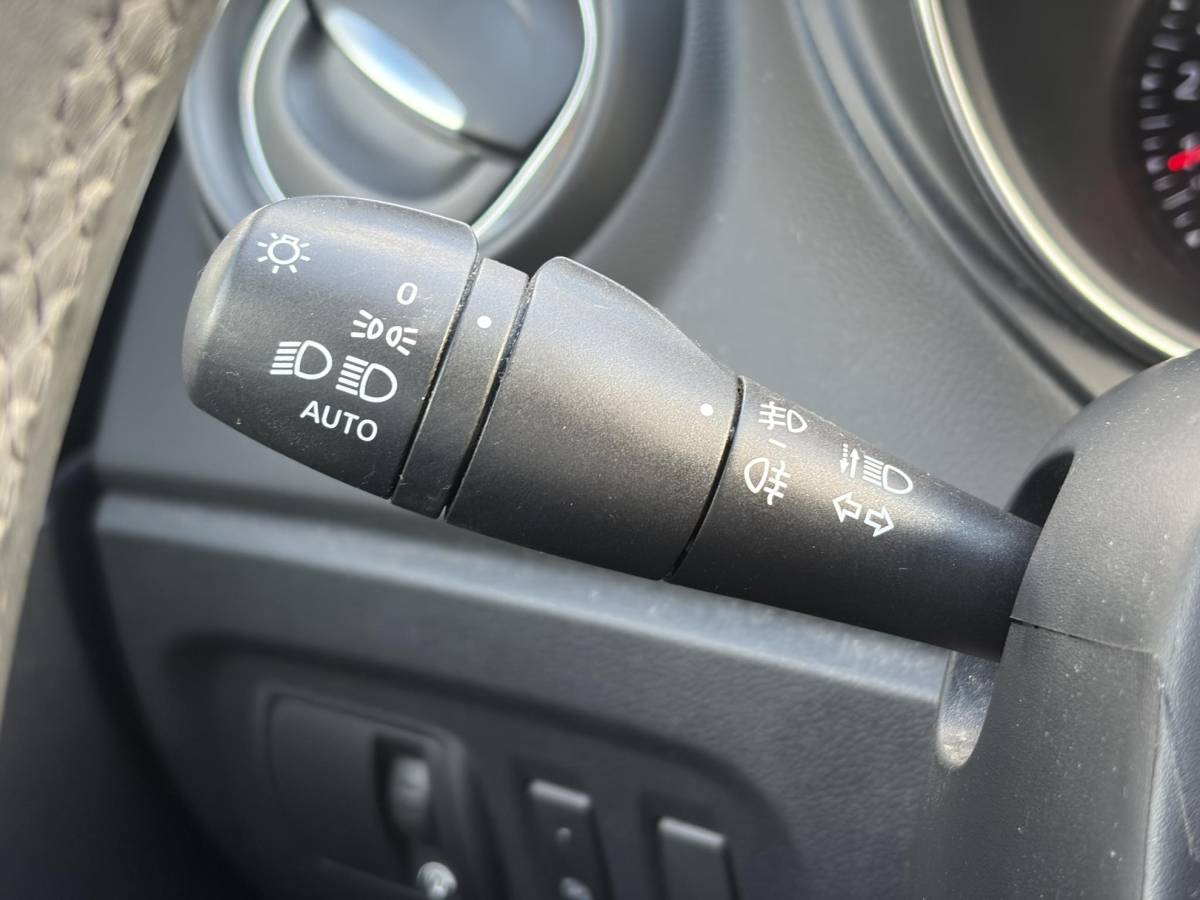 Renault Captur Renault Captur 0.9 TCe Intens ✓1e Eigenaar✓Camera ✓Keyless✓Airco✓Cruise✓Dealer Onderhouden✓LED koplampen✓Dodehoeksensor✓17” Lm velgen✓Pdc V+A✓N.A.P✓Bj 12-2017✓Apk tot 01-2027