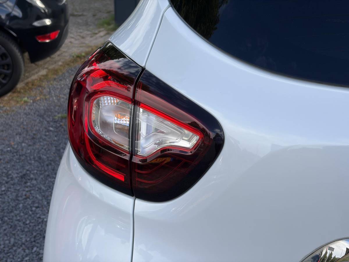 Renault Captur Renault Captur 0.9 TCe Intens ✓1e Eigenaar✓Camera ✓Keyless✓Airco✓Cruise✓Dealer Onderhouden✓LED koplampen✓Dodehoeksensor✓17” Lm velgen✓Pdc V+A✓N.A.P✓Bj 12-2017✓Apk tot 01-2027