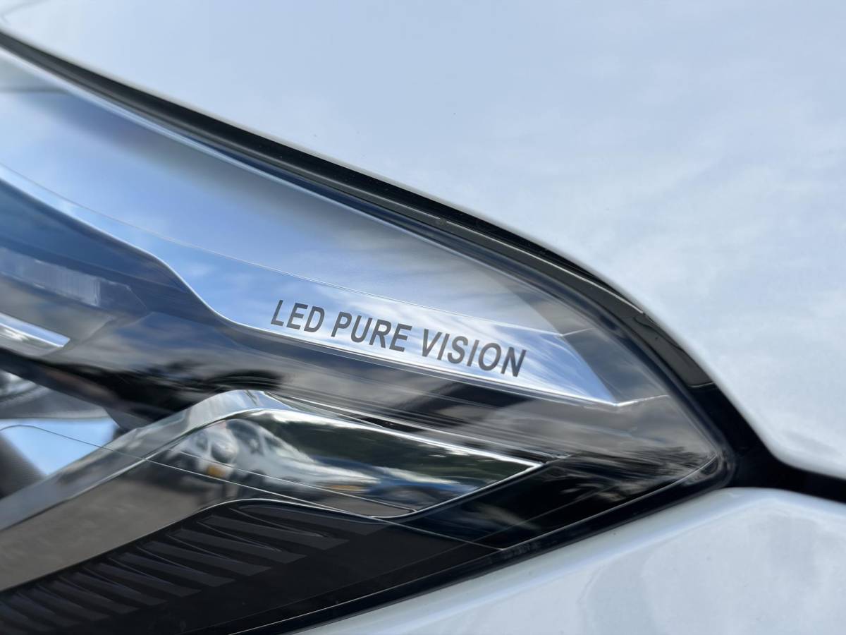 Renault Captur Renault Captur 0.9 TCe Intens ✓1e Eigenaar✓Camera ✓Keyless✓Airco✓Cruise✓Dealer Onderhouden✓LED koplampen✓Dodehoeksensor✓17” Lm velgen✓Pdc V+A✓N.A.P✓Bj 12-2017✓Apk tot 01-2027