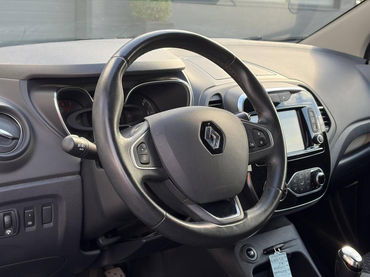 Renault Captur Renault Captur 0.9 TCe Intens ✓1e Eigenaar✓Camera ✓Keyless✓Airco✓Cruise✓Dealer Onderhouden✓LED koplampen✓Dodehoeksensor✓17” Lm velgen✓Pdc V+A✓N.A.P✓Bj 12-2017✓Apk tot 01-2027