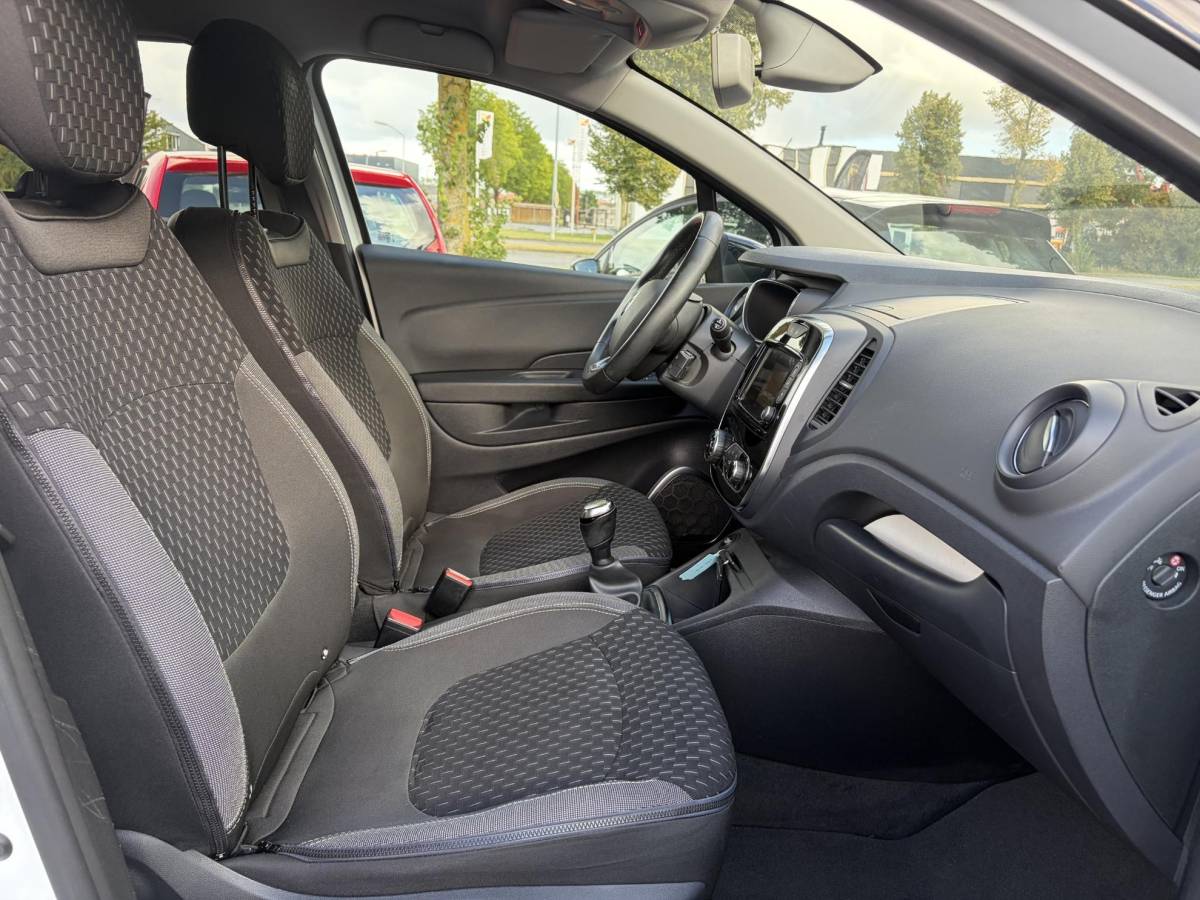 Renault Captur Renault Captur 0.9 TCe Intens ✓1e Eigenaar✓Camera ✓Keyless✓Airco✓Cruise✓Dealer Onderhouden✓LED koplampen✓Dodehoeksensor✓17” Lm velgen✓Pdc V+A✓N.A.P✓Bj 12-2017✓Apk tot 01-2027