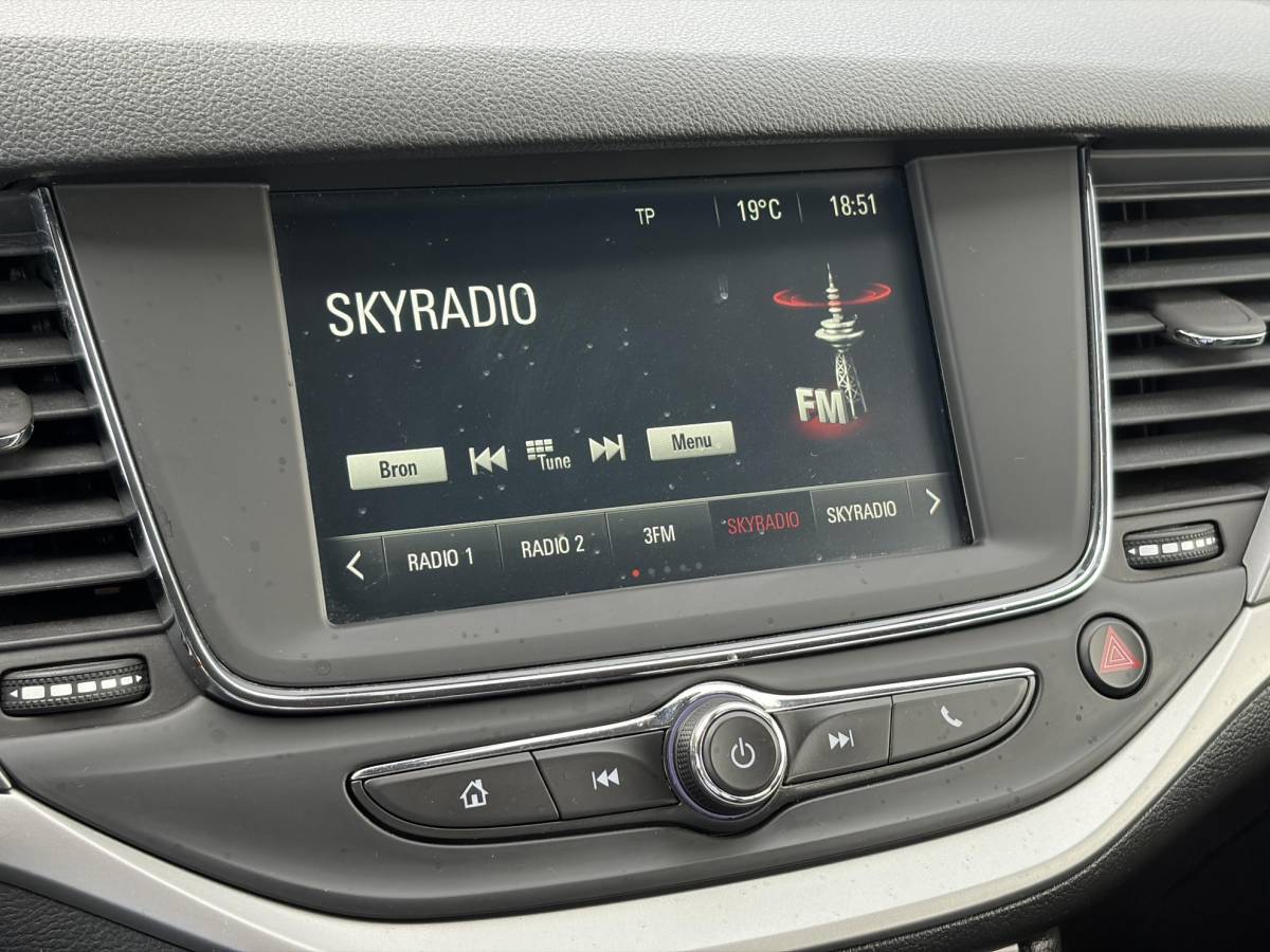 Opel Astra Opel Astra Sports Tourer 1.2 Edition ✓131pk✓2e Eigenaar✓Trekhaak✓Navi✓Airco✓Cruise✓Pdc V+A✓Lm velgen✓Dealer Onderhouden✓Comfortstoelen✓N.A.P✓Apk tot 07-2028