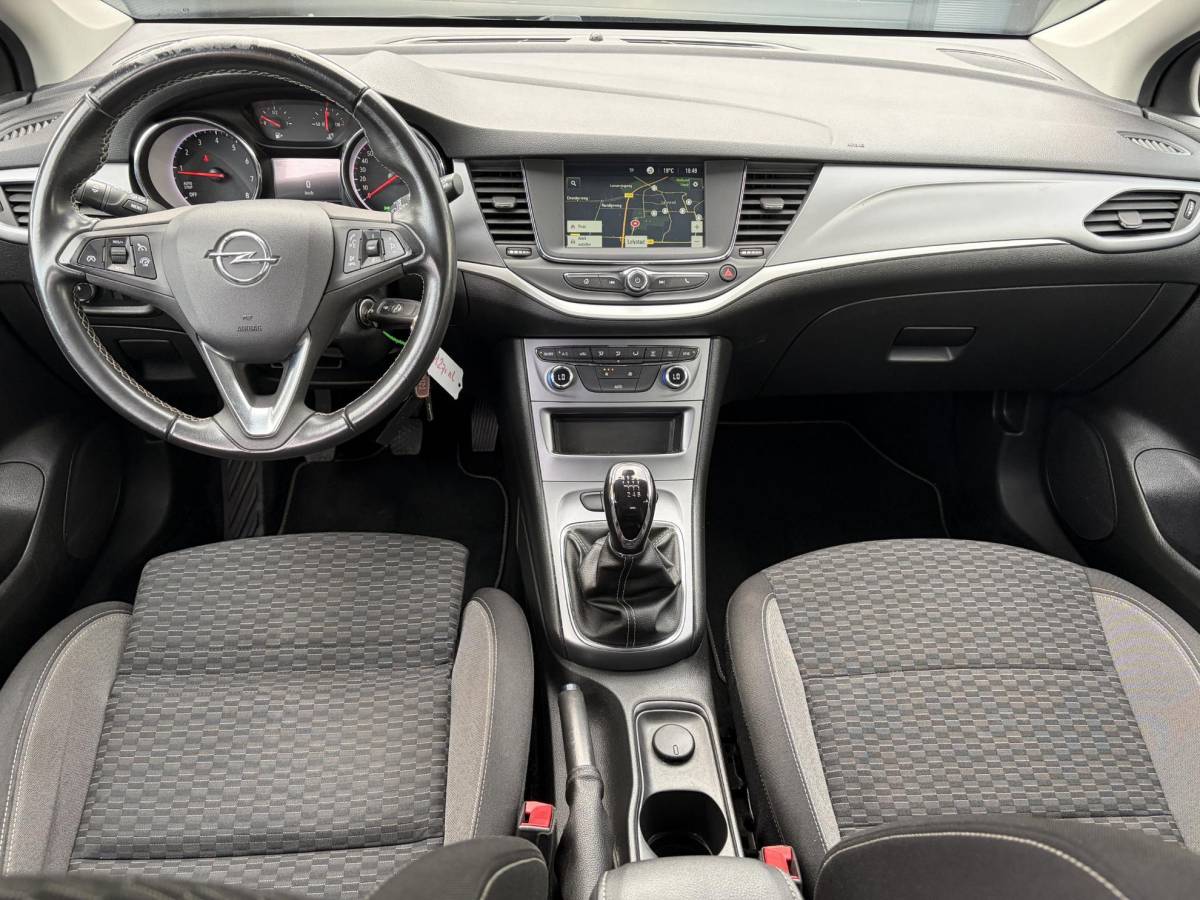 Opel Astra Opel Astra Sports Tourer 1.2 Edition ✓131pk✓2e Eigenaar✓Trekhaak✓Navi✓Airco✓Cruise✓Pdc V+A✓Lm velgen✓Dealer Onderhouden✓Comfortstoelen✓N.A.P✓Apk tot 07-2028