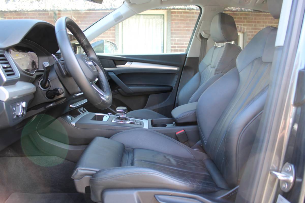 Audi Q5 Audi Q5 Sportback 55 TFSI e S edition SOh 92,9% S-LINE LEER NAVI HUD TREKHAAK 90000KM!!!