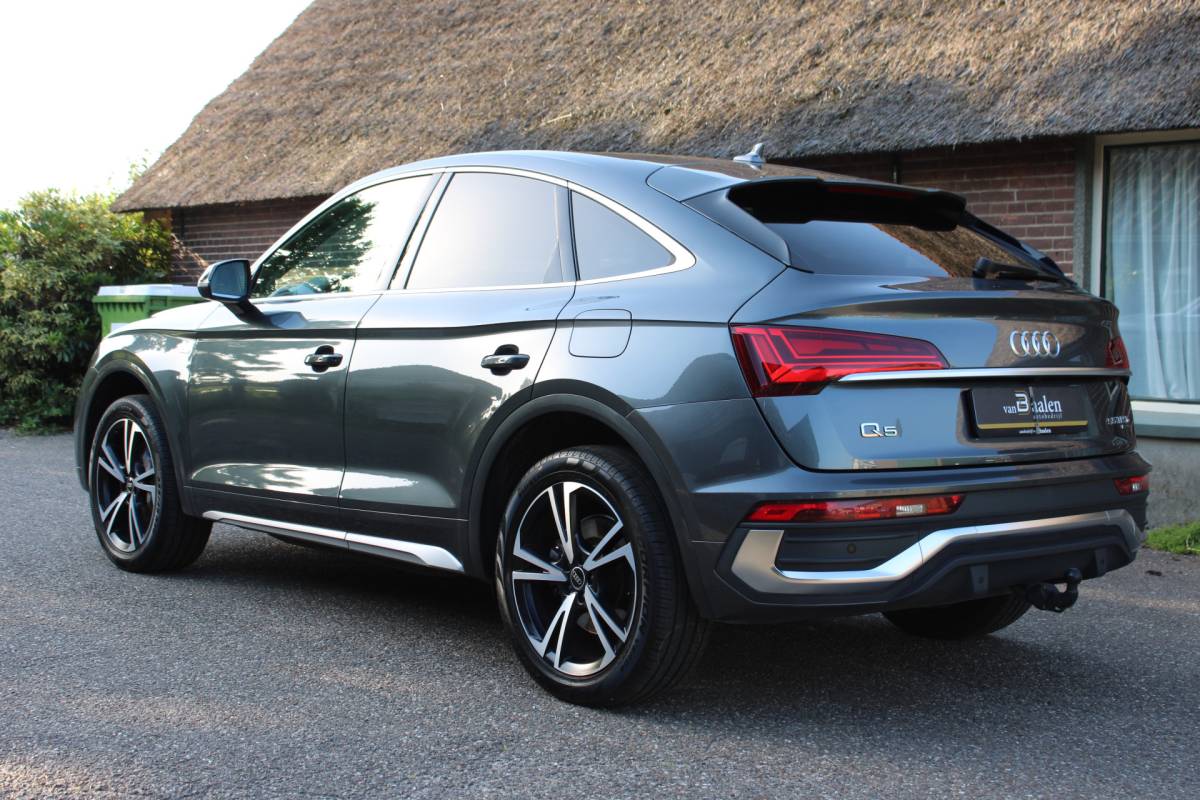 Audi Q5 Audi Q5 Sportback 55 TFSI e S edition SOh 92,9% S-LINE LEER NAVI HUD TREKHAAK 90000KM!!!