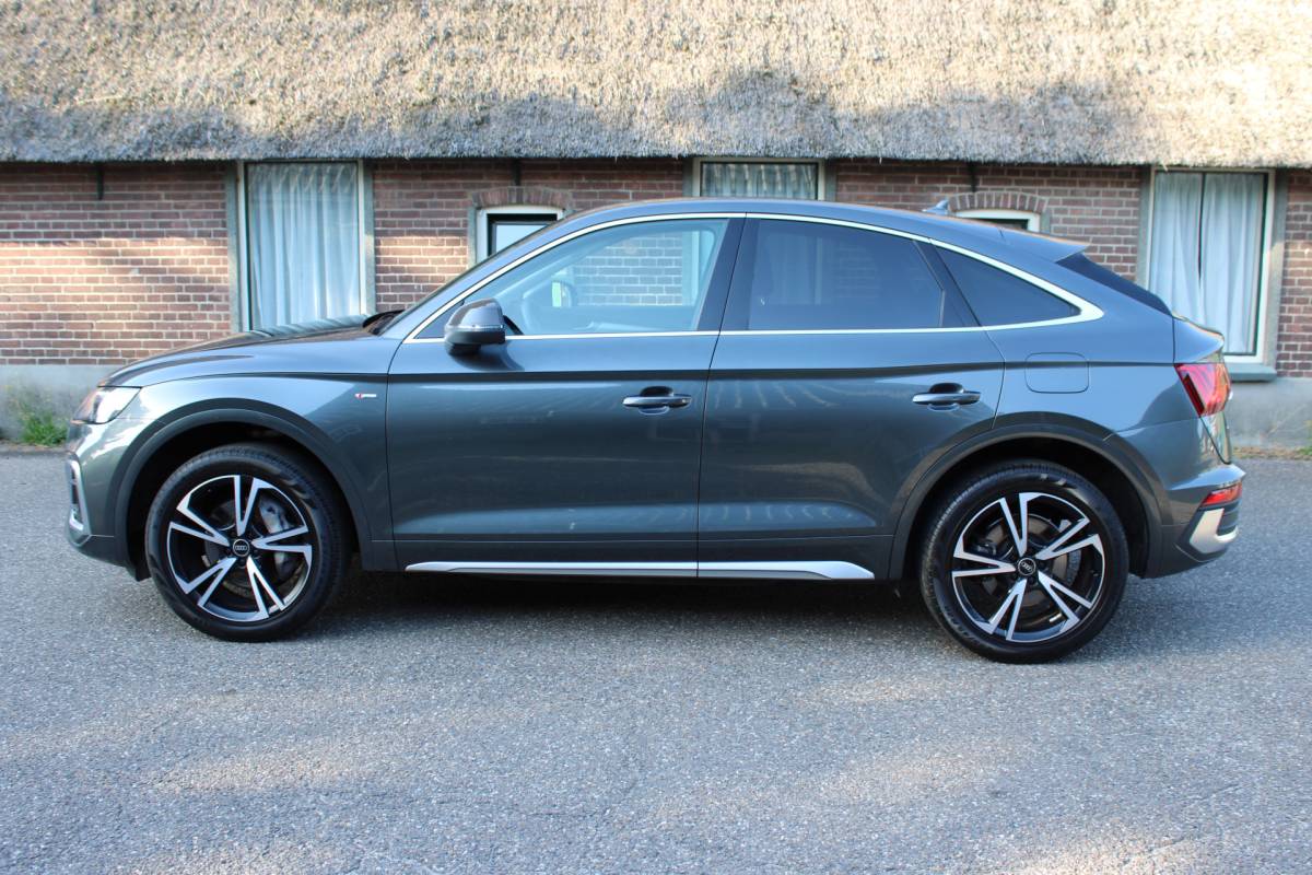 Audi Q5 Audi Q5 Sportback 55 TFSI e S edition SOh 92,9% S-LINE LEER NAVI HUD TREKHAAK 90000KM!!!