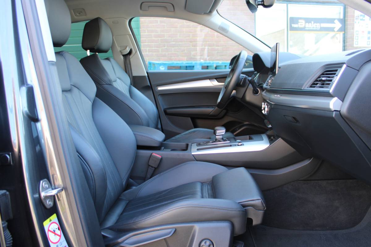 Audi Q5 Audi Q5 Sportback 55 TFSI e S edition SOh 92,9% S-LINE LEER NAVI HUD TREKHAAK 90000KM!!!