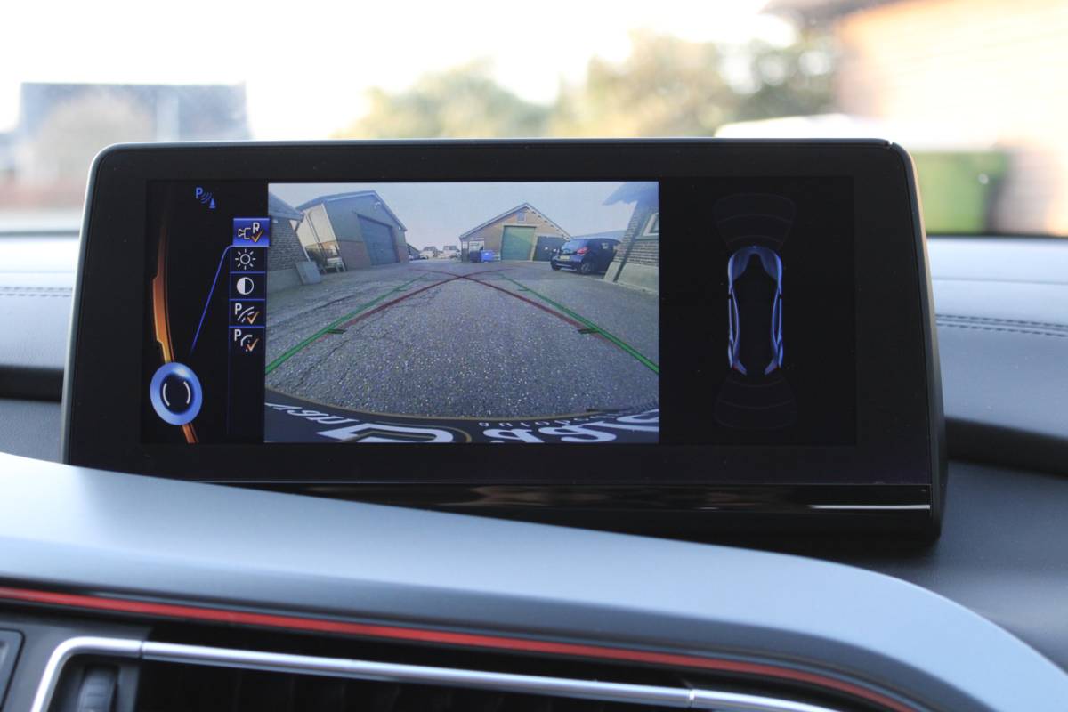 BMW i8 BMW i8 1.5 PHEV SOh 93.6% LEER CAMERA HEAD UP ORG NL 141000KM!!!