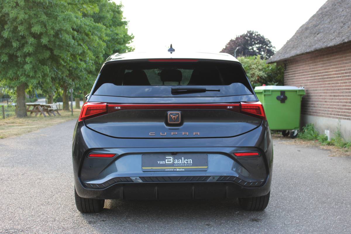 CUPRA Born CUPRA Born COPPER EDITION 62 kWh **VERKOCHT!!**