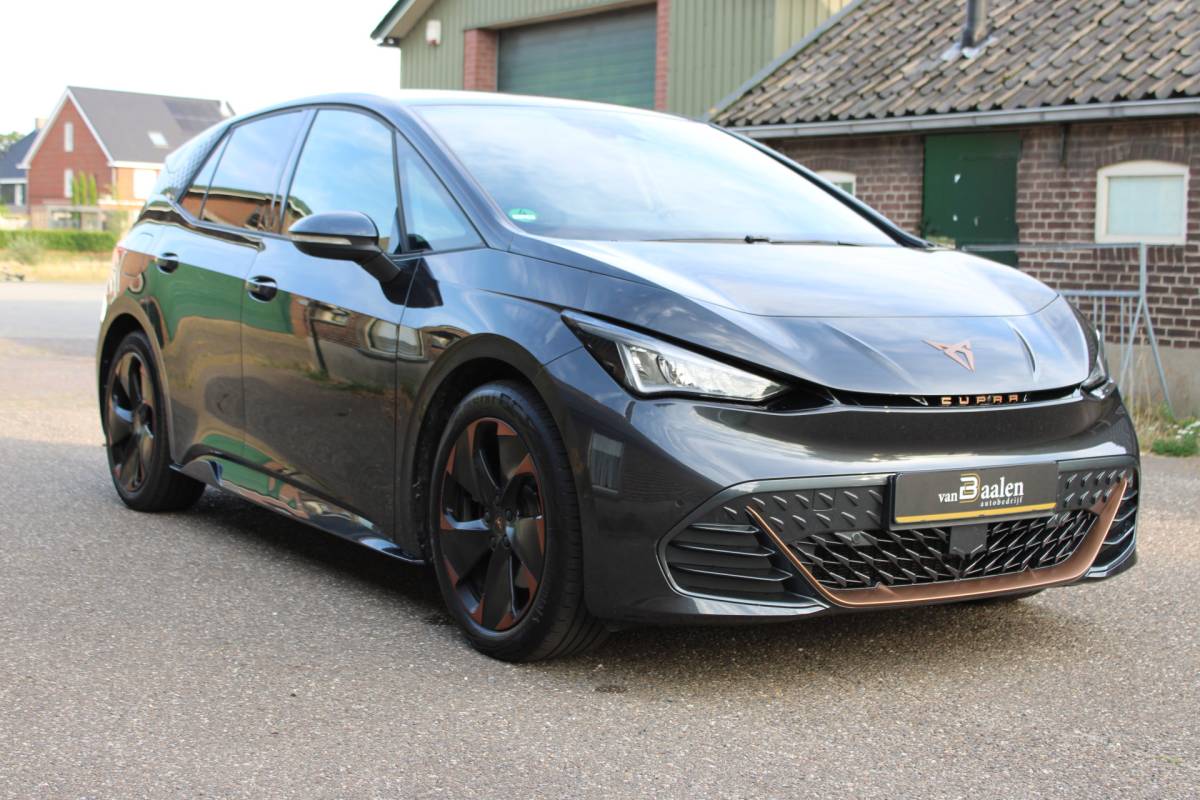 CUPRA Born CUPRA Born COPPER EDITION 62 kWh **VERKOCHT!!**