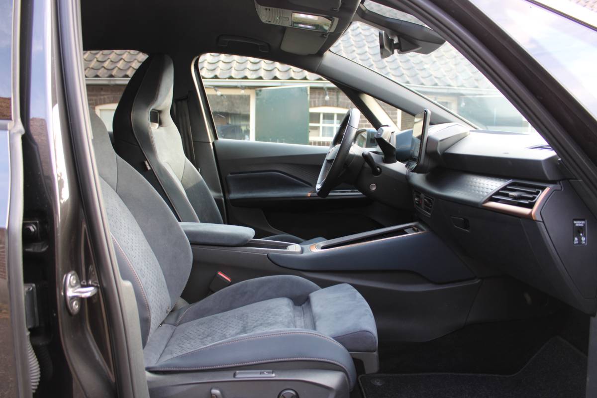 CUPRA Born CUPRA Born COPPER EDITION 62 kWh **VERKOCHT!!**