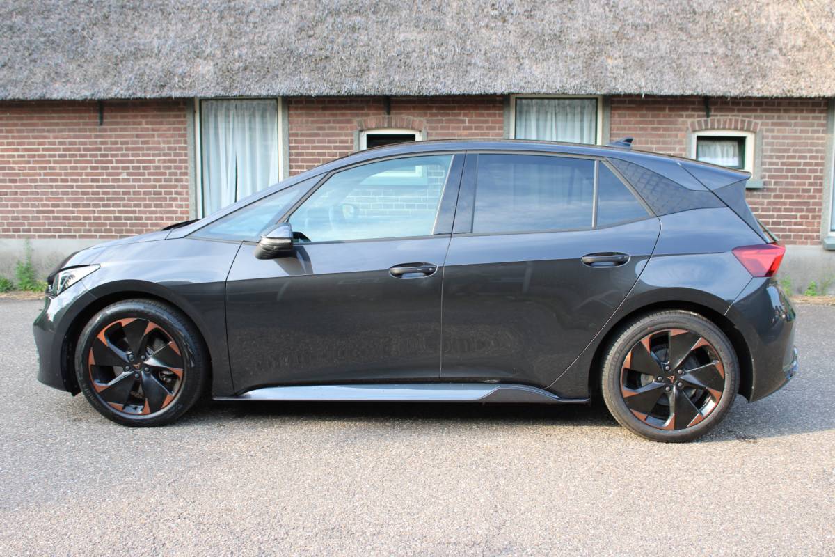 CUPRA Born CUPRA Born COPPER EDITION 62 kWh **VERKOCHT!!**