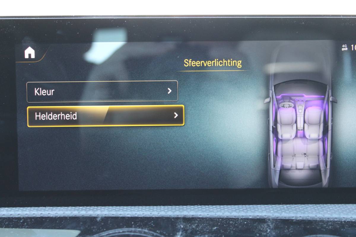 Mercedes-Benz A-Klasse Mercedes-Benz A-klasse 250 e PHEV AMG SOh 97,1% PANO SFEER LED ORG NL 110000KM!!!