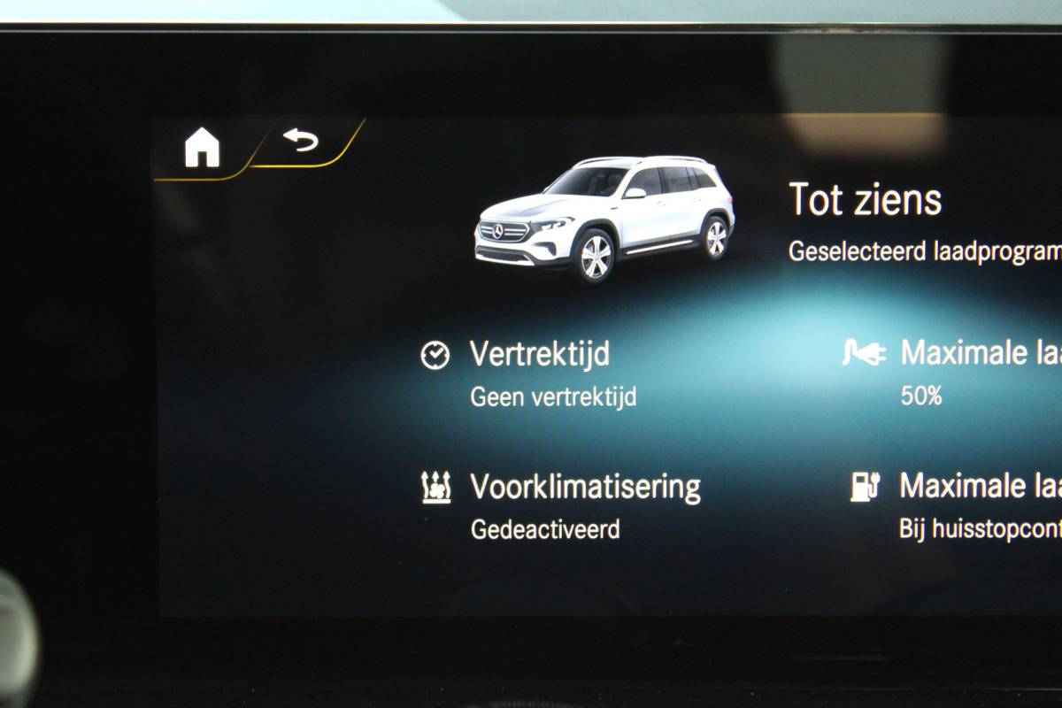 Mercedes-Benz EQB Mercedes-Benz EQB 300 4MATIC AMG Line 67 kWh SOh 97.5% PANO SFEER ILS 360CAMERA 54000KM!!!