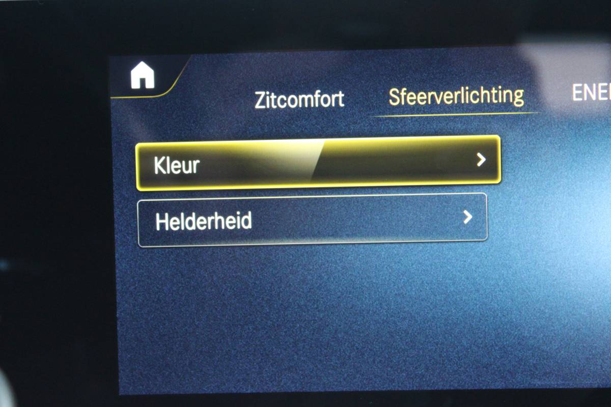 Mercedes-Benz EQB Mercedes-Benz EQB 300 4MATIC AMG Line 67 kWh SOh 97.5% PANO SFEER ILS 360CAMERA 54000KM!!!