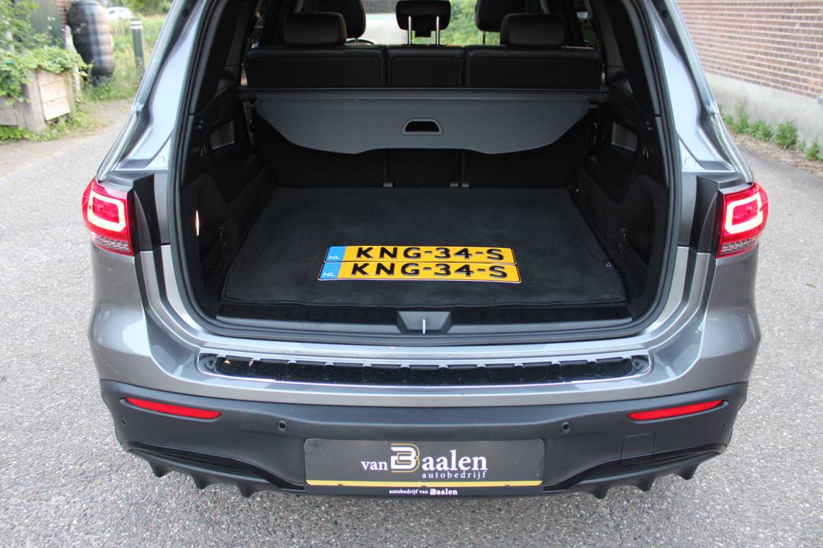 Mercedes-Benz EQB Mercedes-Benz EQB 300 4MATIC AMG Line 67 kWh SOh 97.5% PANO SFEER ILS 360CAMERA 54000KM!!!