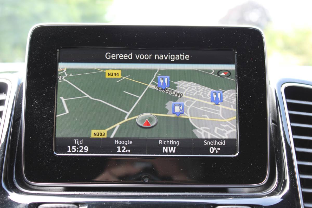 Mercedes-Benz GLE Mercedes-Benz GLE-klasse 500 e 4MATIC AMG Sport Edition LEER COMAND NAVI 143000KM!!!