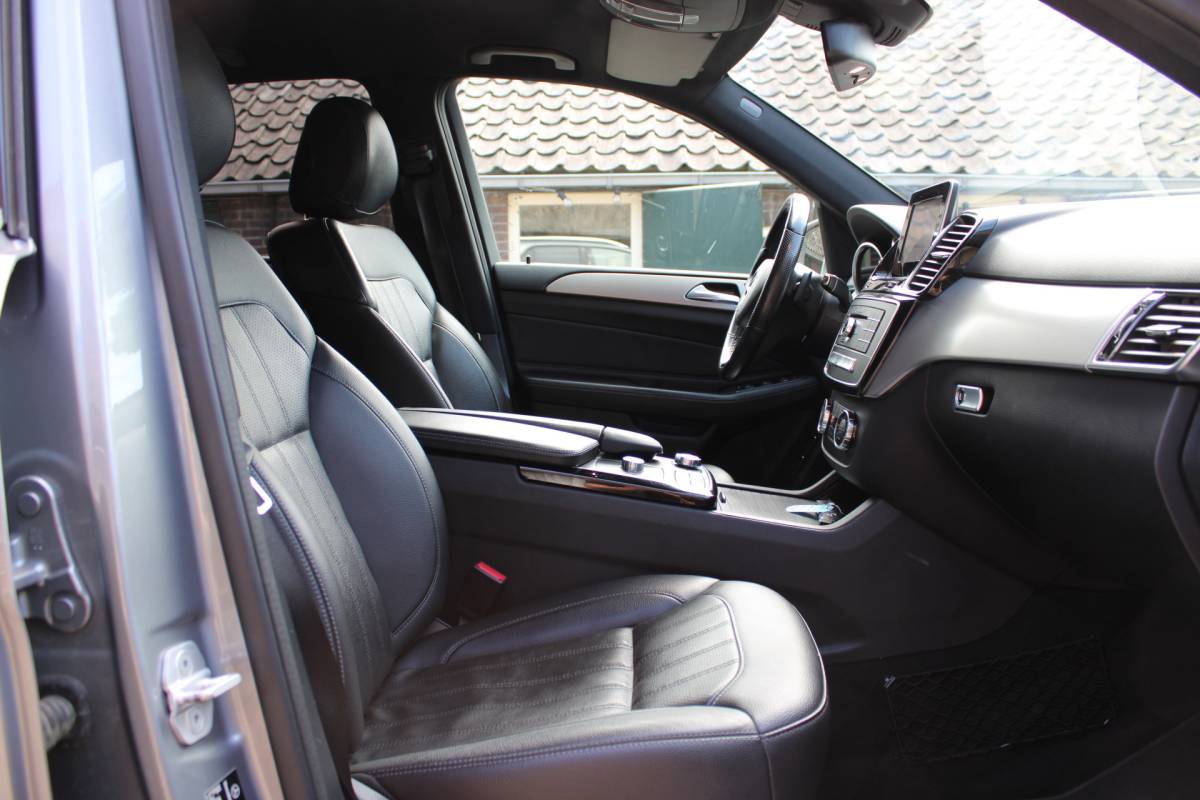 Mercedes-Benz GLE Mercedes-Benz GLE-klasse 500 e 4MATIC AMG Sport Edition LEER COMAND NAVI 143000KM!!!