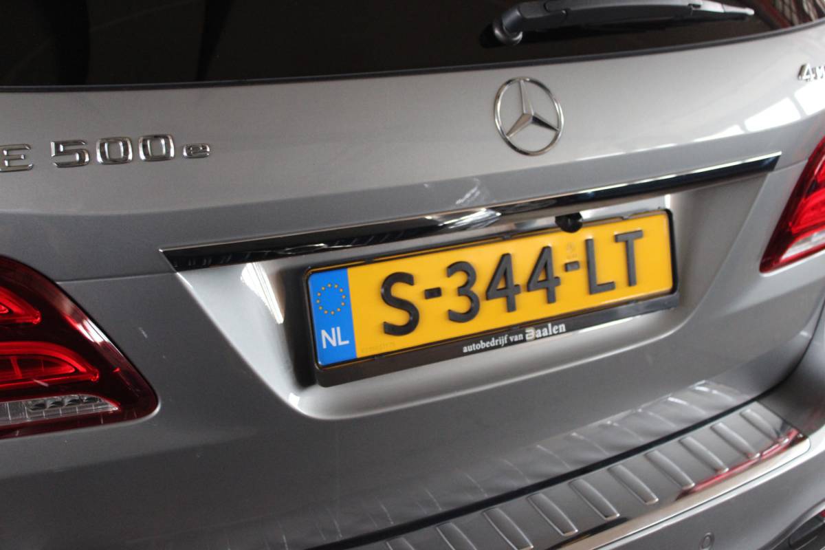 Mercedes-Benz GLE Mercedes-Benz GLE-klasse 500 e 4MATIC AMG Sport Edition LEER COMAND NAVI 143000KM!!!